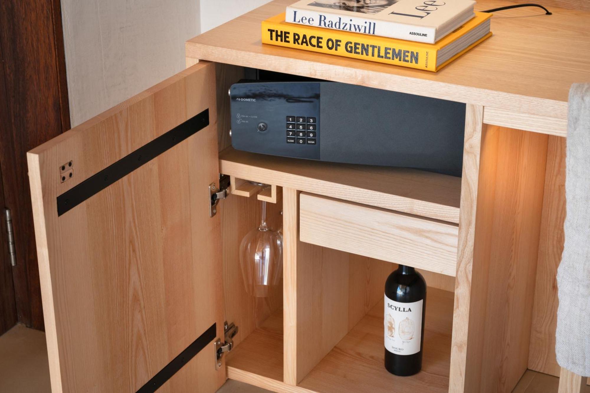 Dourwin - Riverside Suites - Adults Only ペニャフィエル 部屋 写真